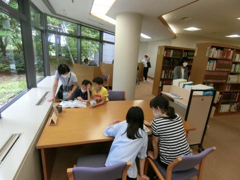 議会図書室での誕生日の新聞記事探し