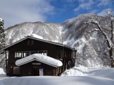 20221228雪景色の観察舎