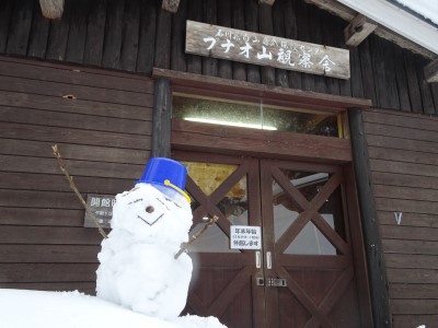 20221228雪だるまがお出迎え