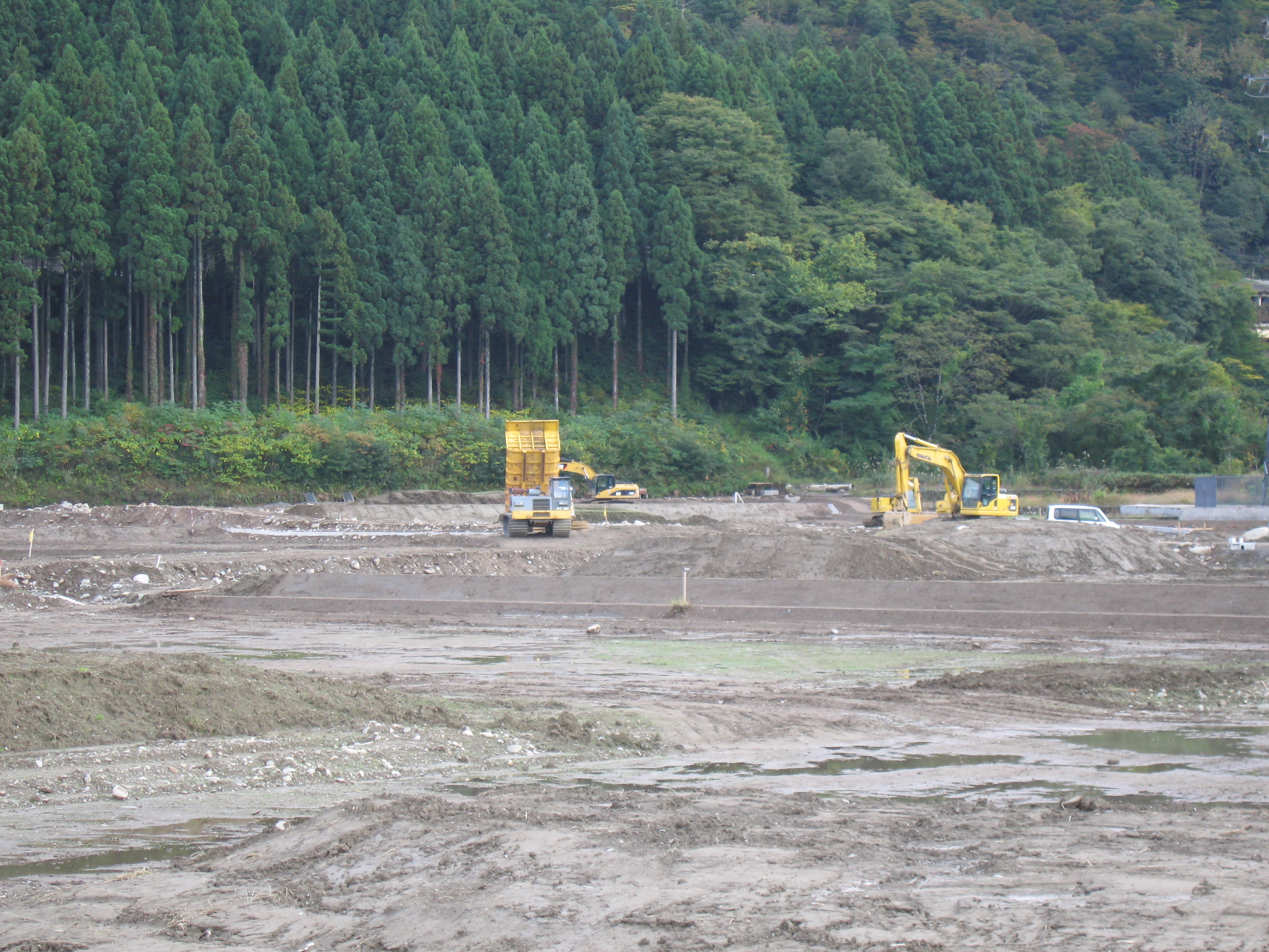 写真  吉岡地区基盤整地状況