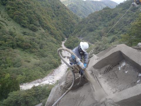 ハライ谷山腹工事