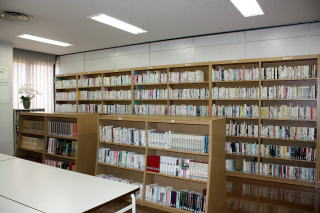 図書情報室の様子