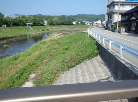 河原田川の河川敷の風景