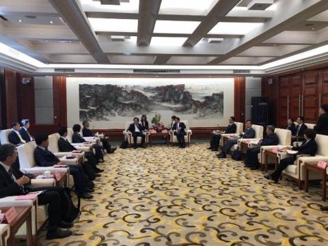 譚炯副省長との会見