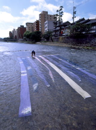 浅野川の友禅流し