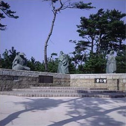 弁慶・富樫・義経の銅像