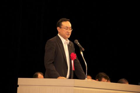 岡田氏