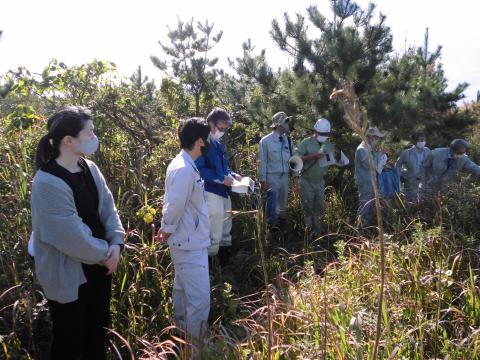 R3企業の森づくり現地見学会（志賀町大島）