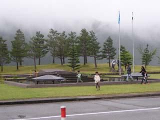 水辺の広場